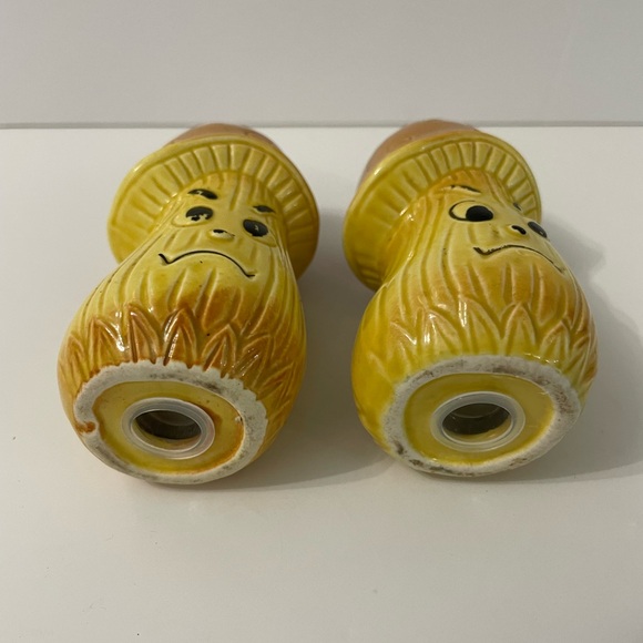 Anthropomorphic Angry Mushroom Men Salt and Pepper Shakers - Picture 6 of 6
